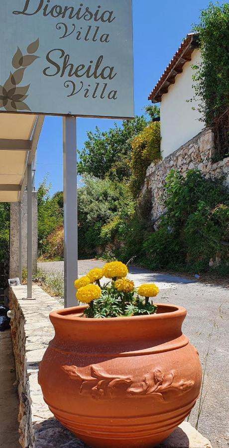 Villa Sheila With Private Pool Roumelí Buitenkant foto